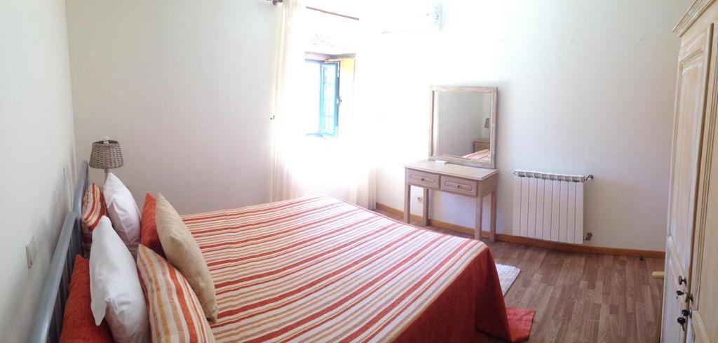 Guesthouse Casa Das Abegoarias เซลอริโก จิ บาสโต ภายนอก รูปภาพ